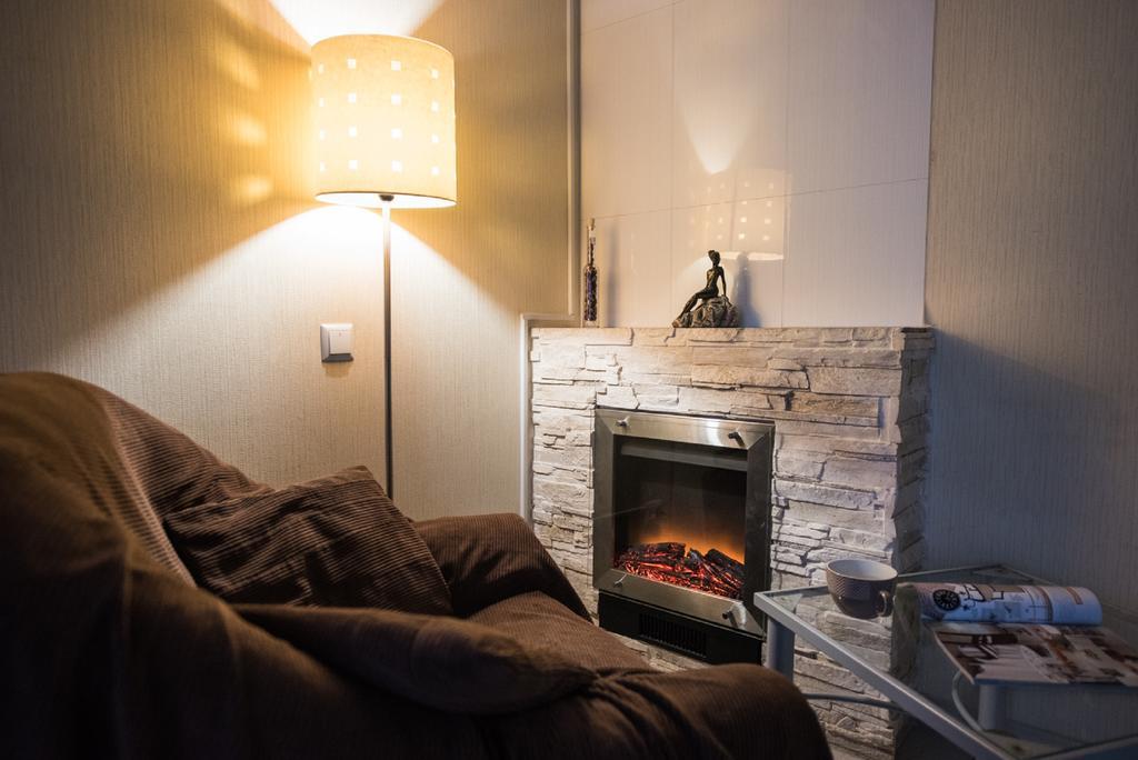 Studio Ember At Maidan Konstytutsii Kharkiv Bagian luar foto